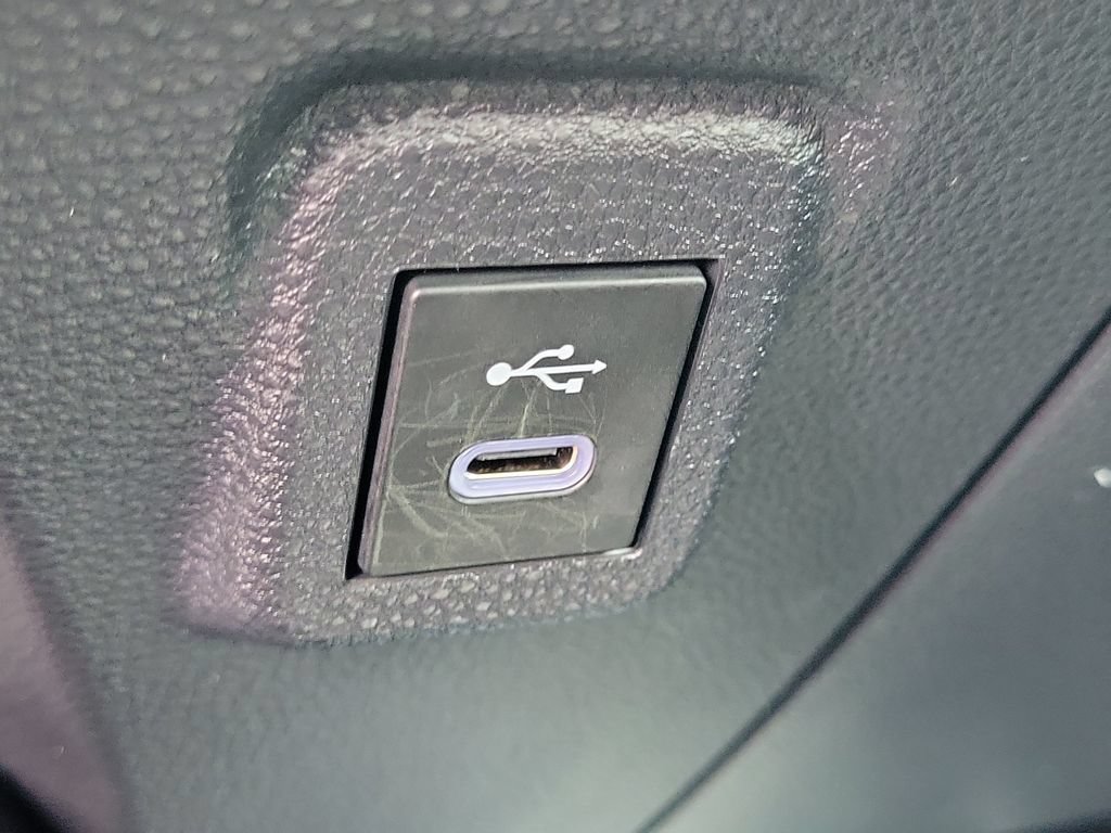 Used 2025 Toyota Corolla LE FWD image 22