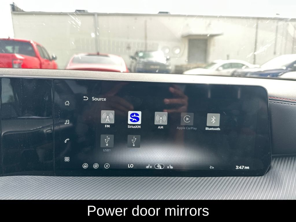 Used 2026 Nissan Kicks SR w/ Cold Weather Package FWD image 17