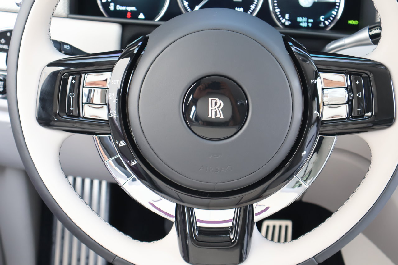Certified 2024 Rolls-Royce Cullinan AWD/4WD image 22