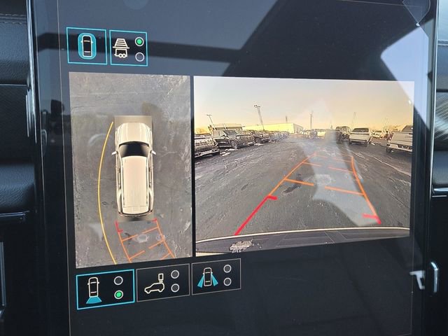 New 2026 GMC Yukon AT4 w/ AT4 Premium Package image 5