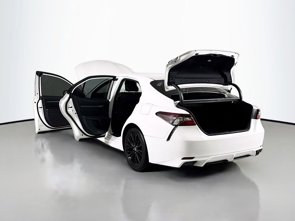 Used 2021 Toyota Camry SE image 23