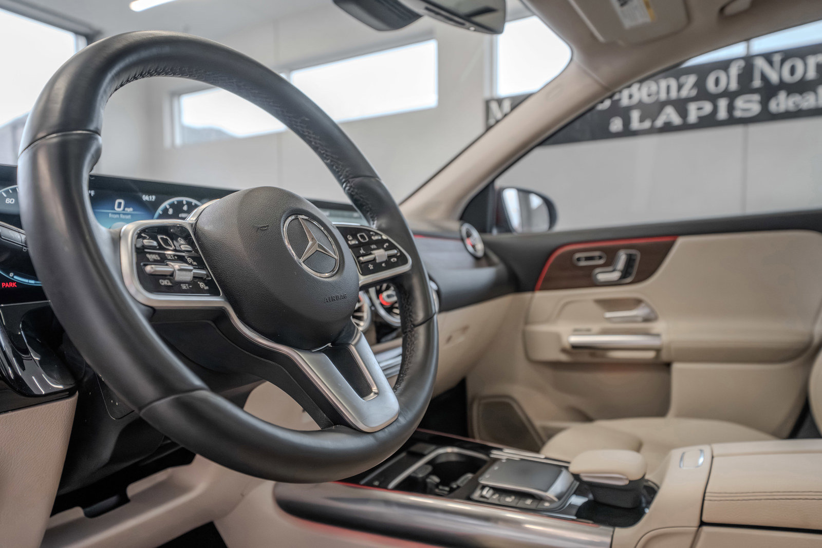 Used 2021 Mercedes-Benz GLA 250 4MATIC image 7