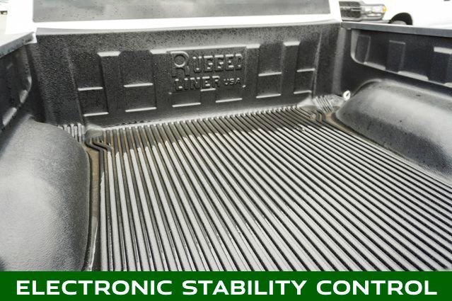 Used 2022 RAM 1500 Classic SLT image 5