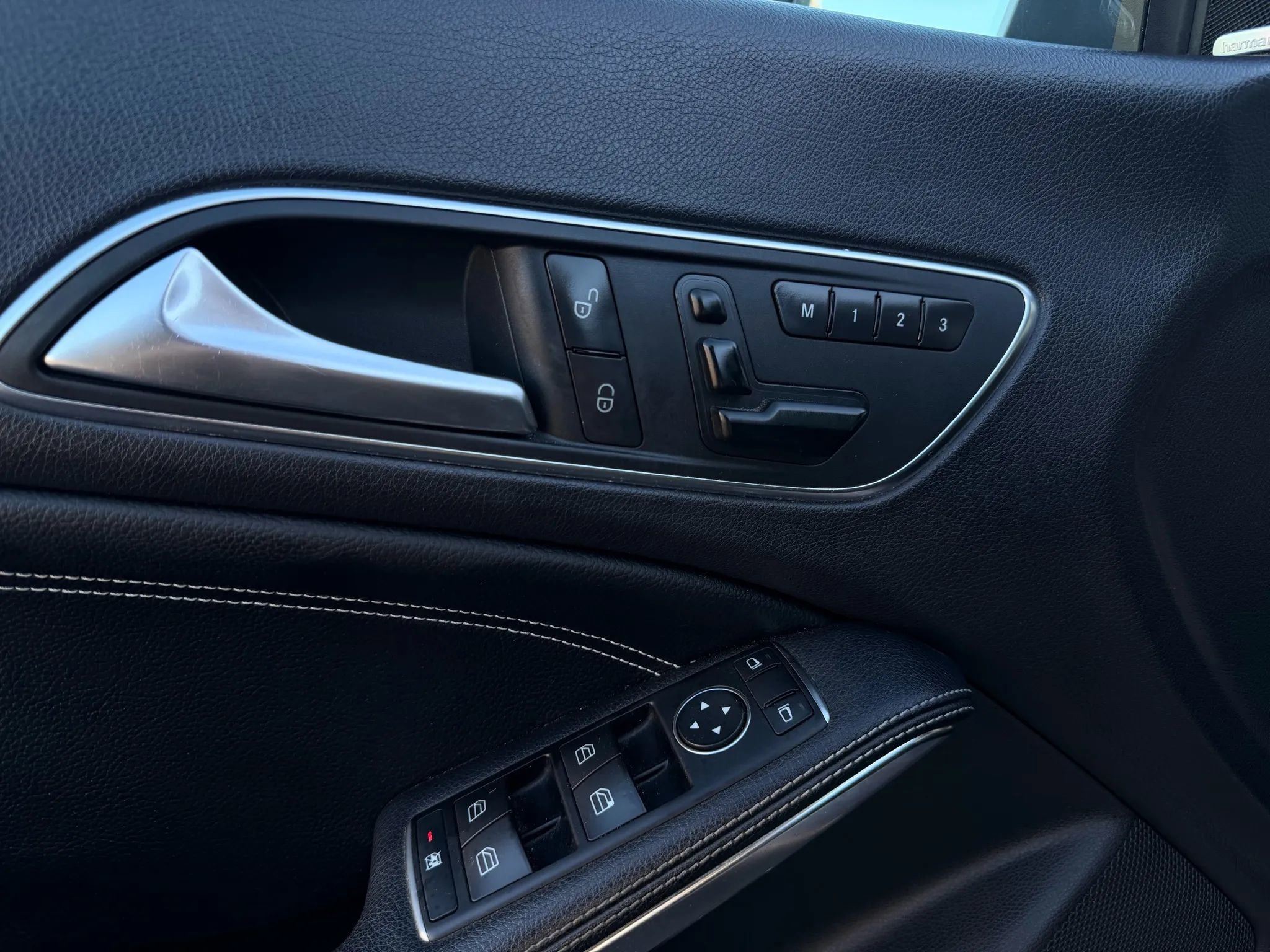 Used 2014 Mercedes-Benz CLA 250 image 10