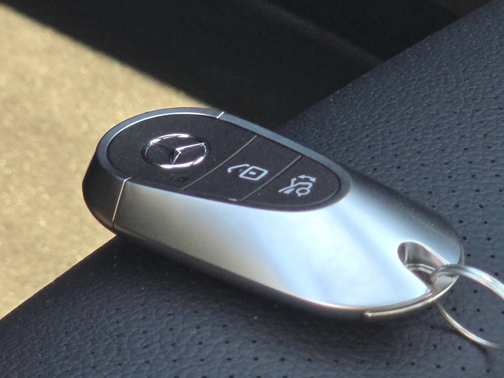 Used 2026 Mercedes-Benz C 300 4MATIC Sedan image 36