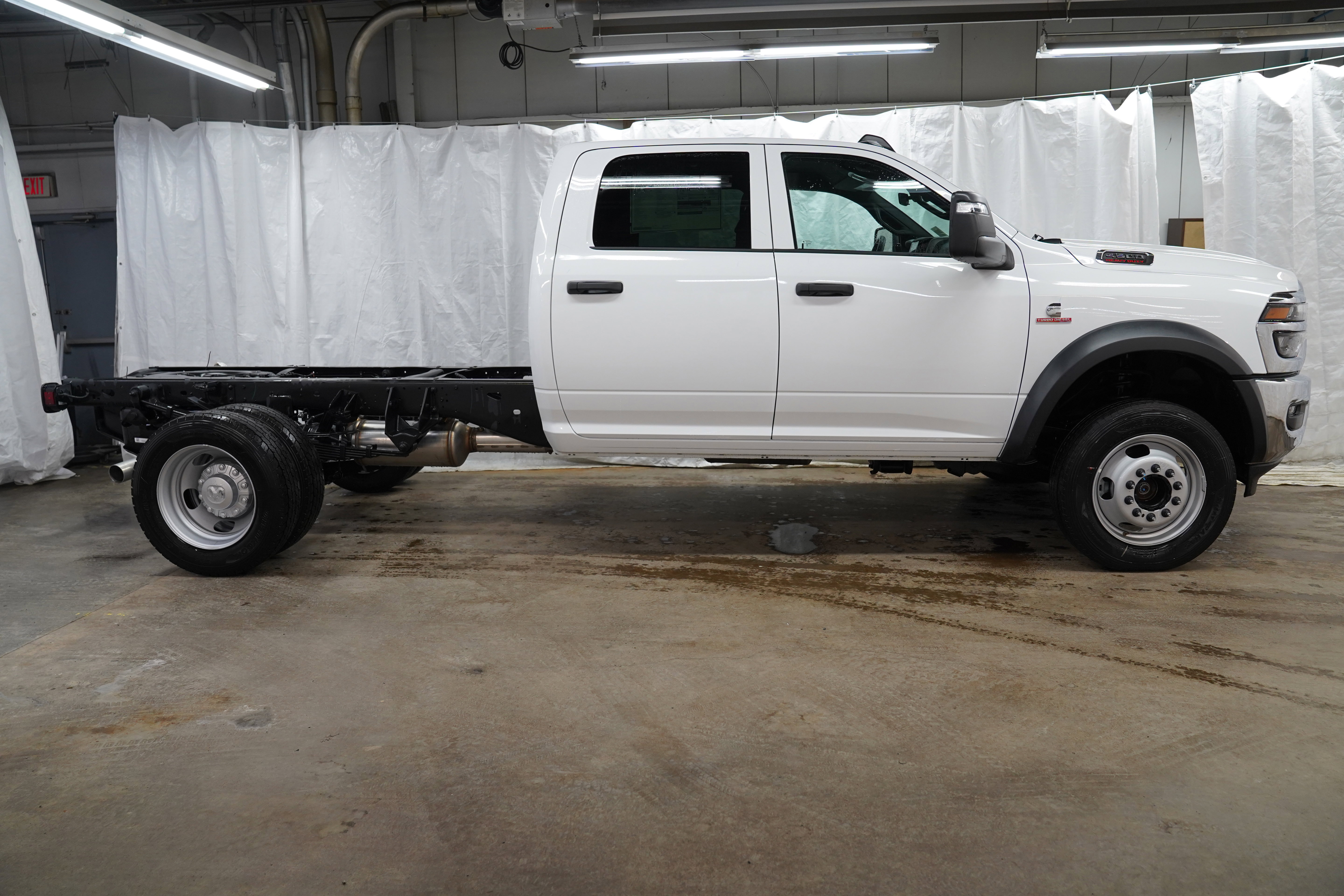 New 2026 RAM 4500 Tradesman w/ Chrome Appearance Group AWD/4WD image 2