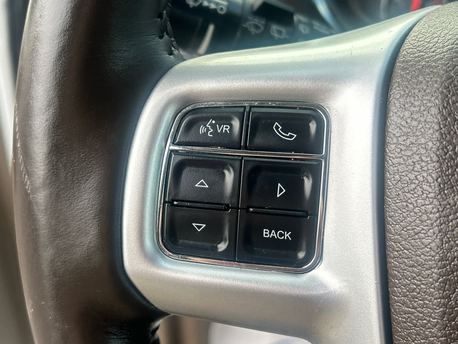 Used 2015 Chrysler Town & Country Touring w/ Driver Convenience Group image 24