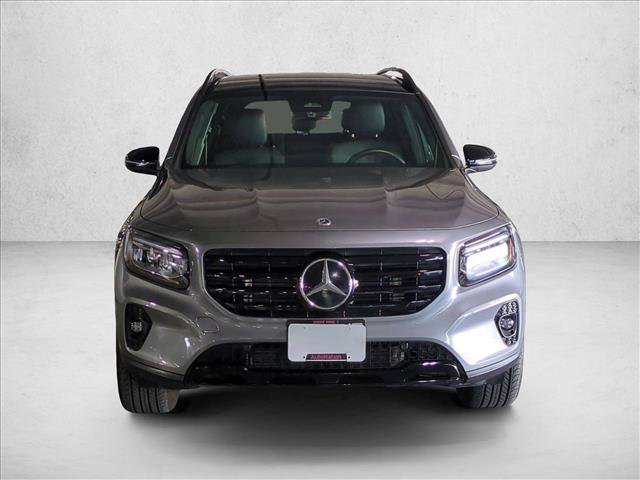 Used 2026 Mercedes-Benz GLB 250 image 2