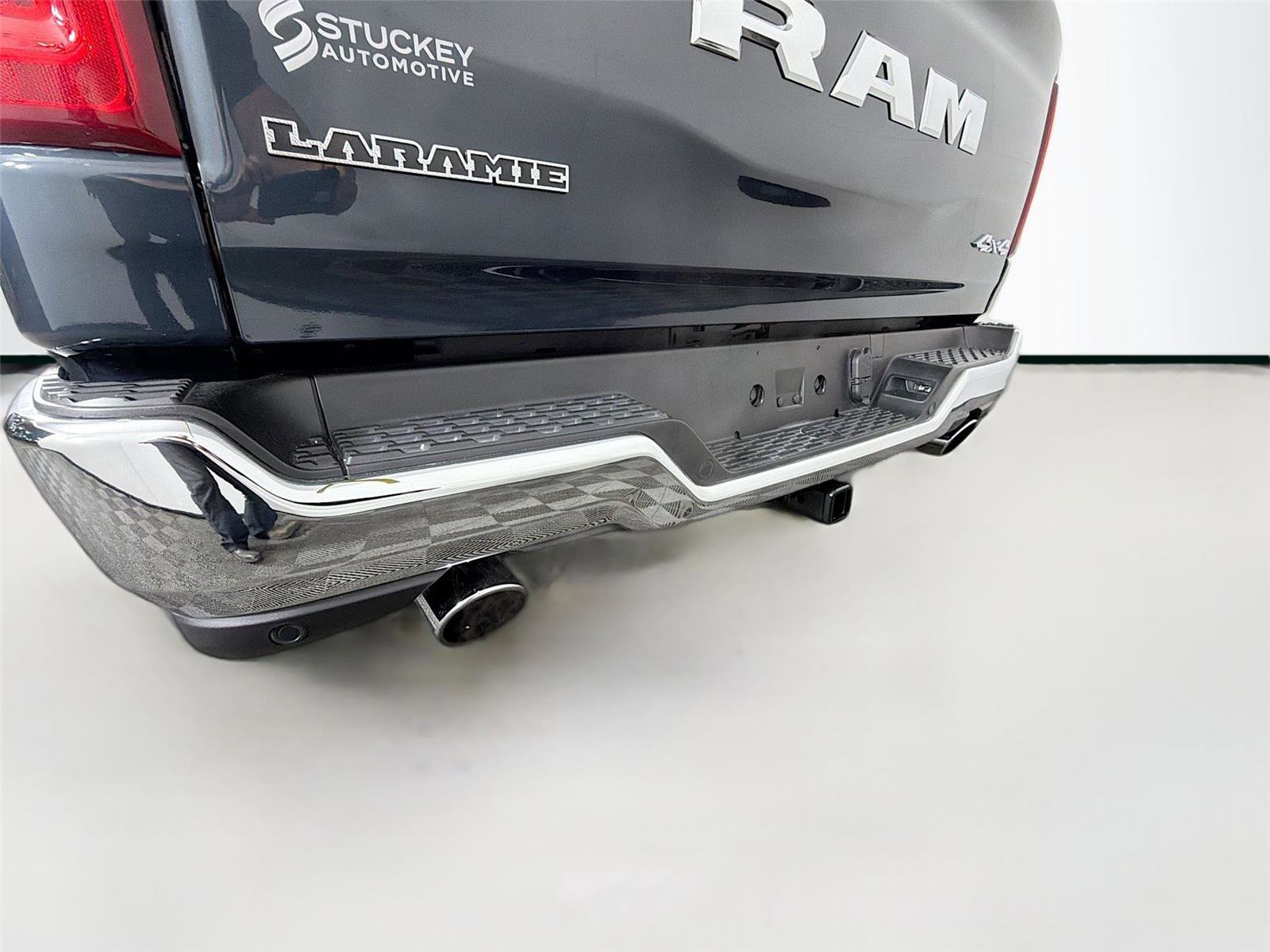 Used 2026 RAM 1500 Laramie AWD/4WD image 36