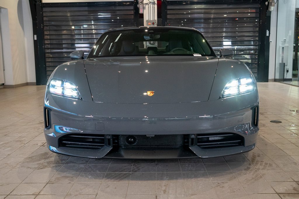 New 2026 Porsche Taycan image 6