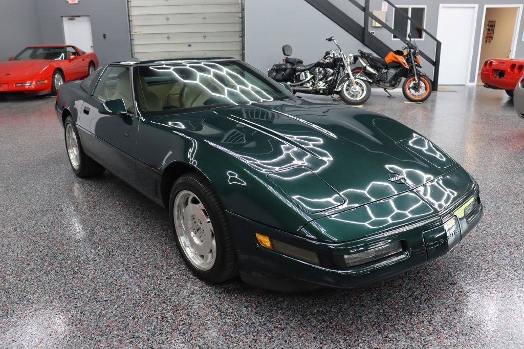 Used 1995 Chevrolet Corvette Coupe RWD image 6