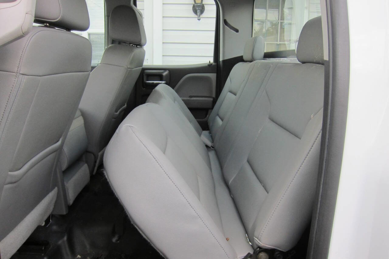 Used 2017 Chevrolet Silverado 3500 W/T w/ WT Fleet Convenience Package image 17