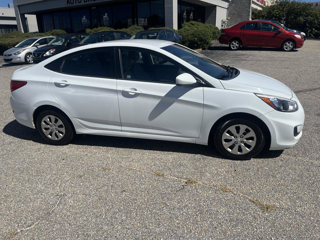Used 2015 Hyundai Accent GLS FWD image 27