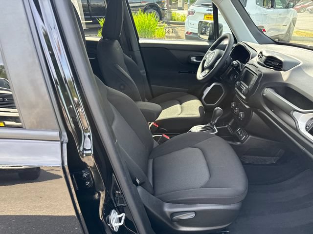 Used 2019 Jeep Renegade Sport w/ Sport Appearance Group FWD image 9
