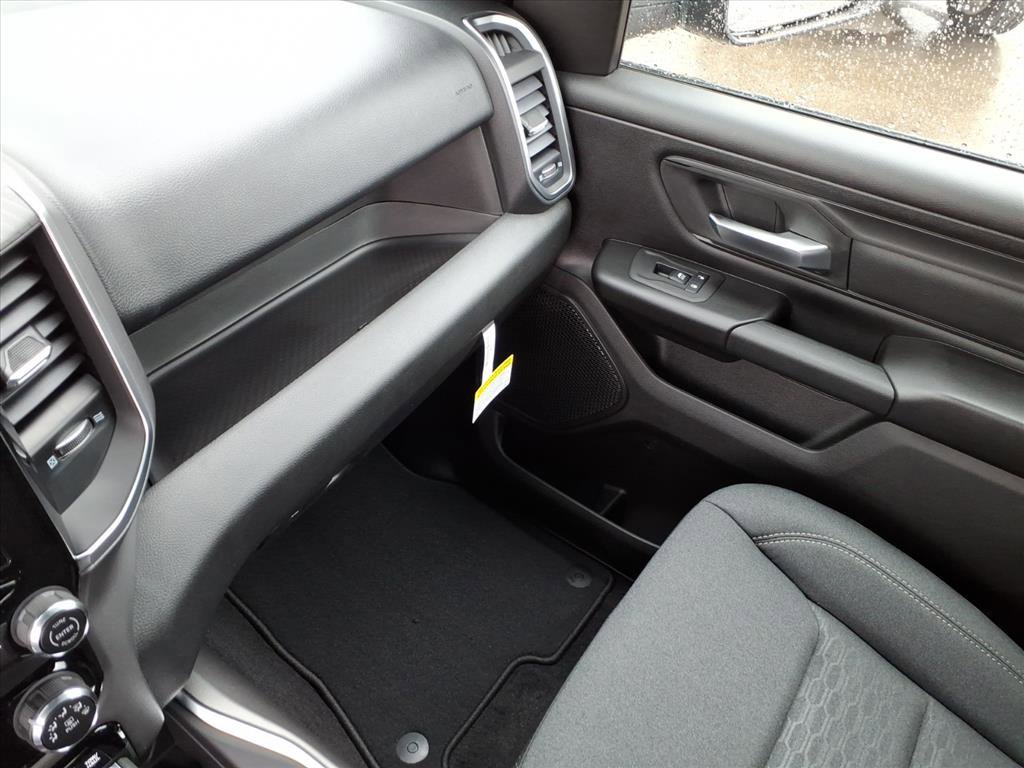 New 2026 RAM 1500 Express image 31