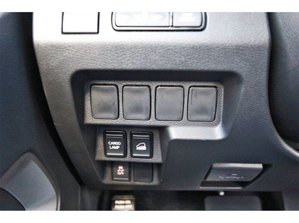 Certified 2024 Nissan Frontier SV image 17