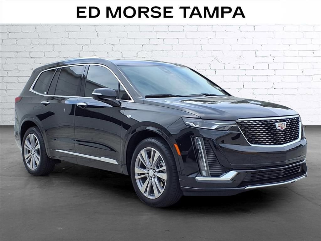 Used 2025 Cadillac XT6 Premium Luxury FWD image 5