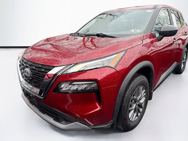 Used 2023 Nissan Rogue S image 3