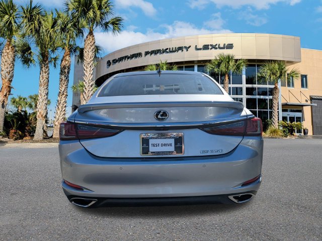 Certified 2022 Lexus ES 350 Ultra Luxury w/ Accessory Package 2 FWD image 6