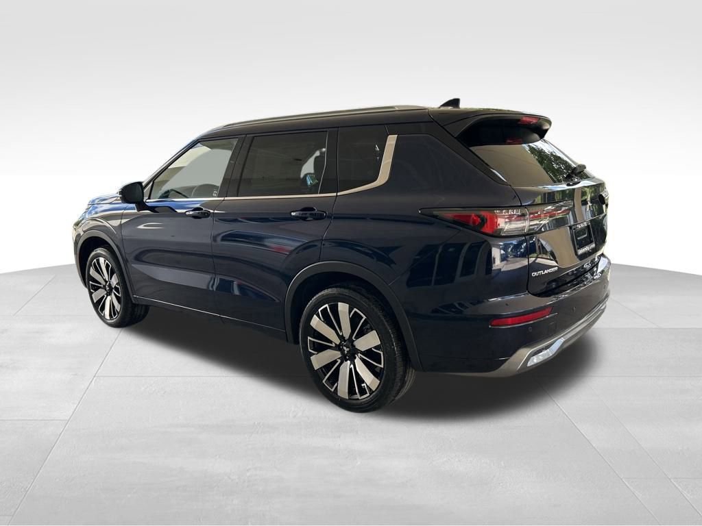 New 2025 Mitsubishi Outlander SEL image 4