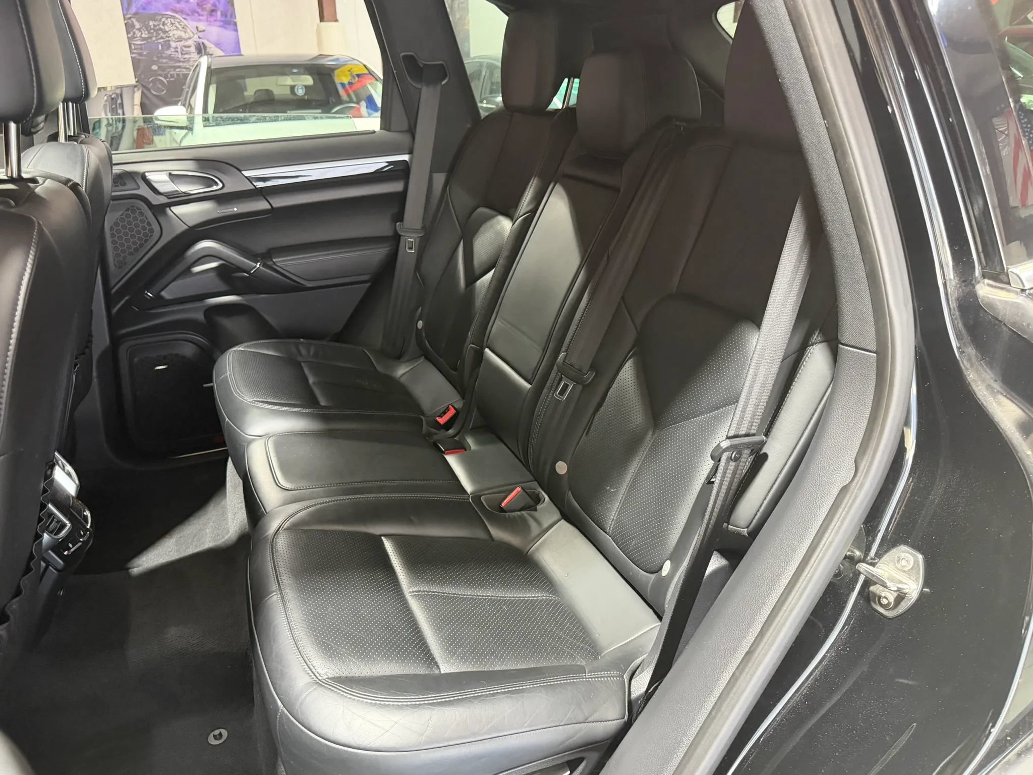 Used 2013 Porsche Cayenne S AWD/4WD image 17
