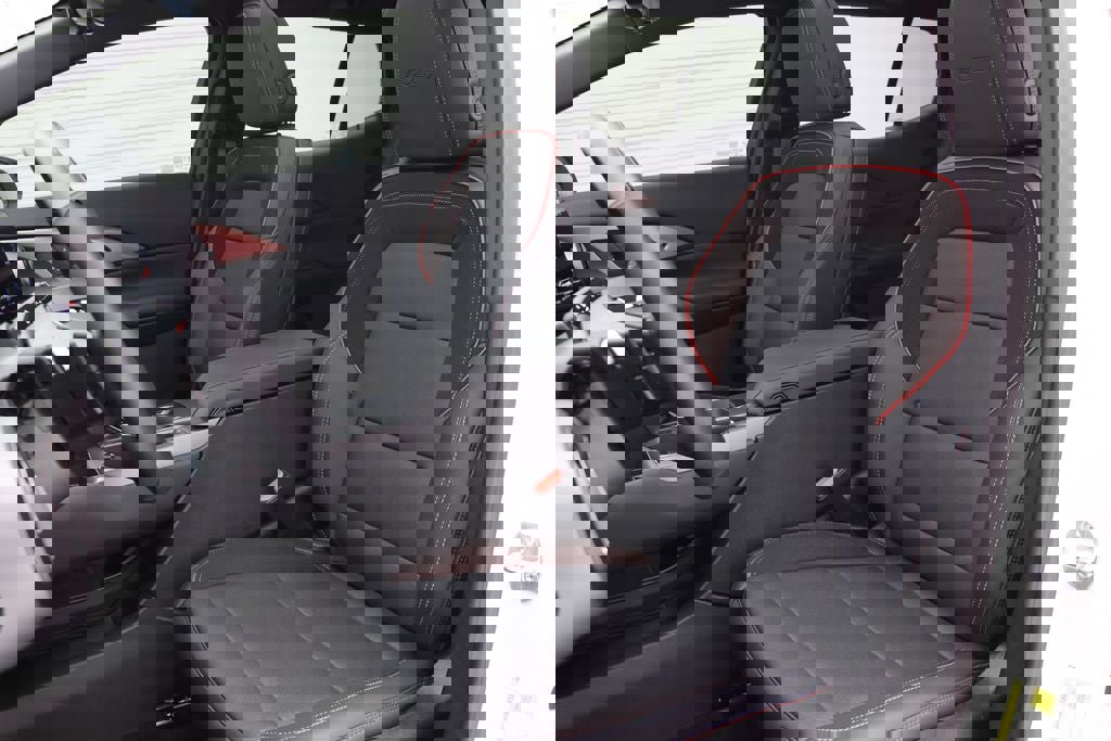 Used 2025 Chevrolet Equinox EV RS image 17