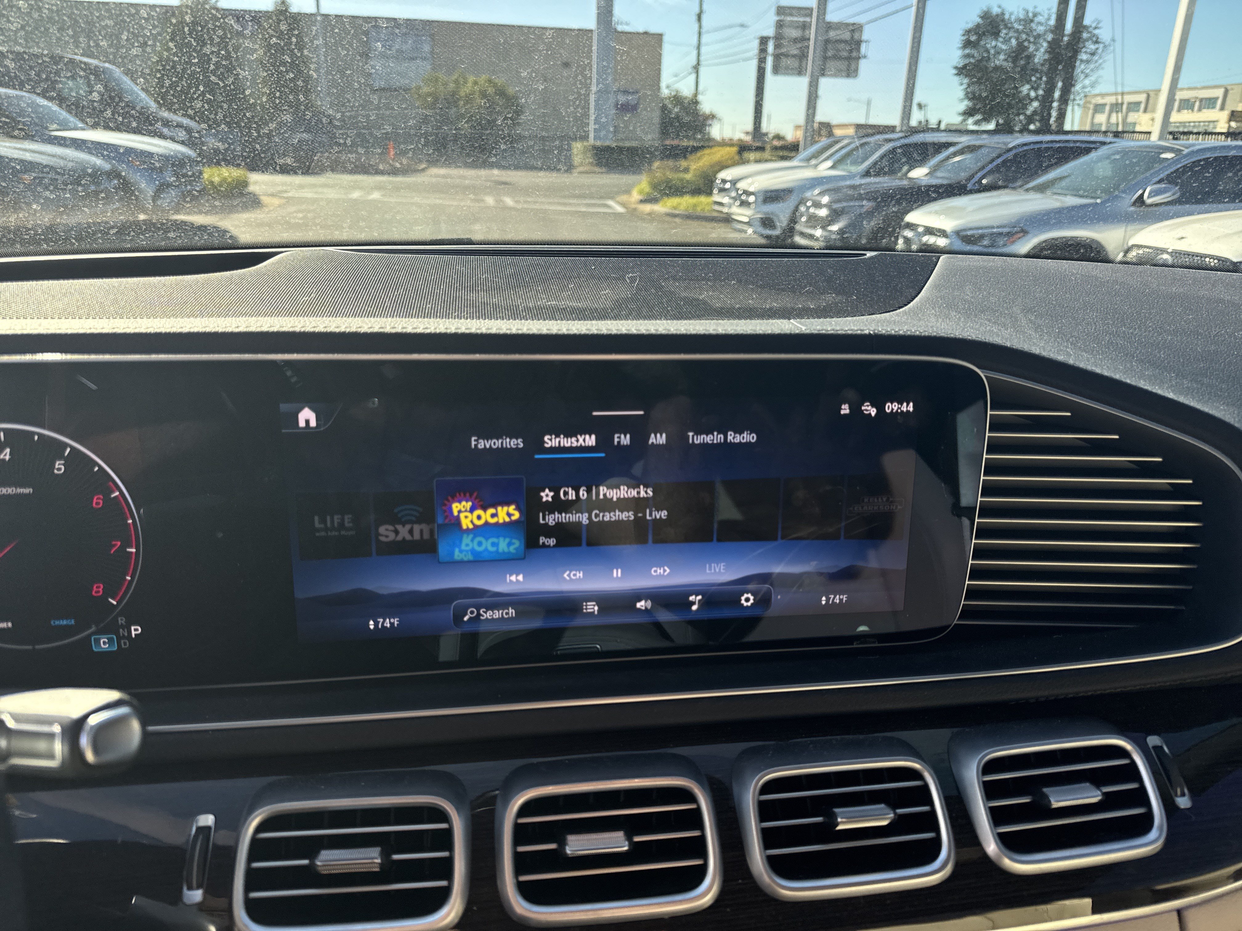 Used 2024 Mercedes-Benz GLE 450 4MATIC image 23