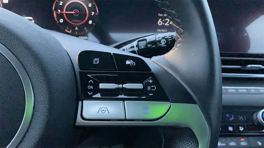 Certified 2024 Hyundai Elantra SEL w/ Convenience Package image 27