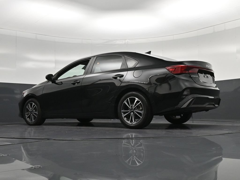 Used 2024 Kia Forte LXS w/ LXS Technology Package FWD image 25