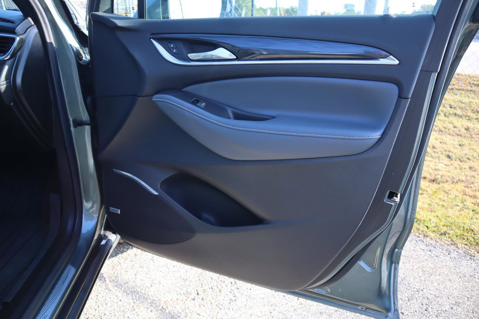 Used 2022 Buick Enclave Premium w/ Experience Buick Package image 53