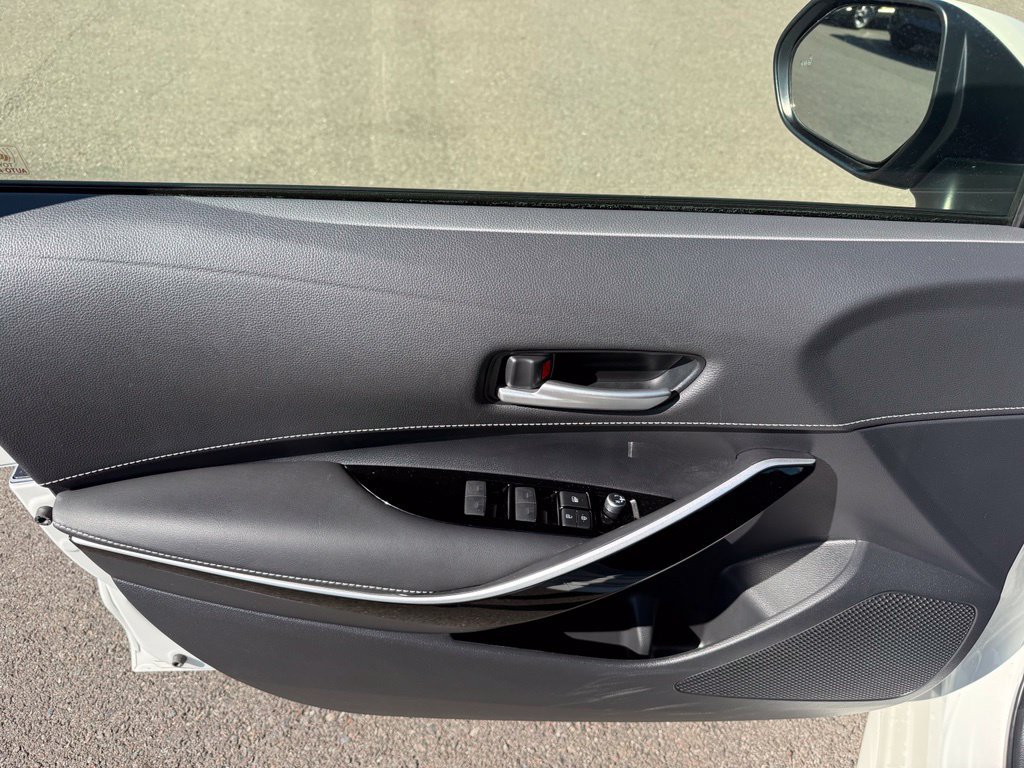 Used 2020 Toyota Corolla XSE FWD image 27