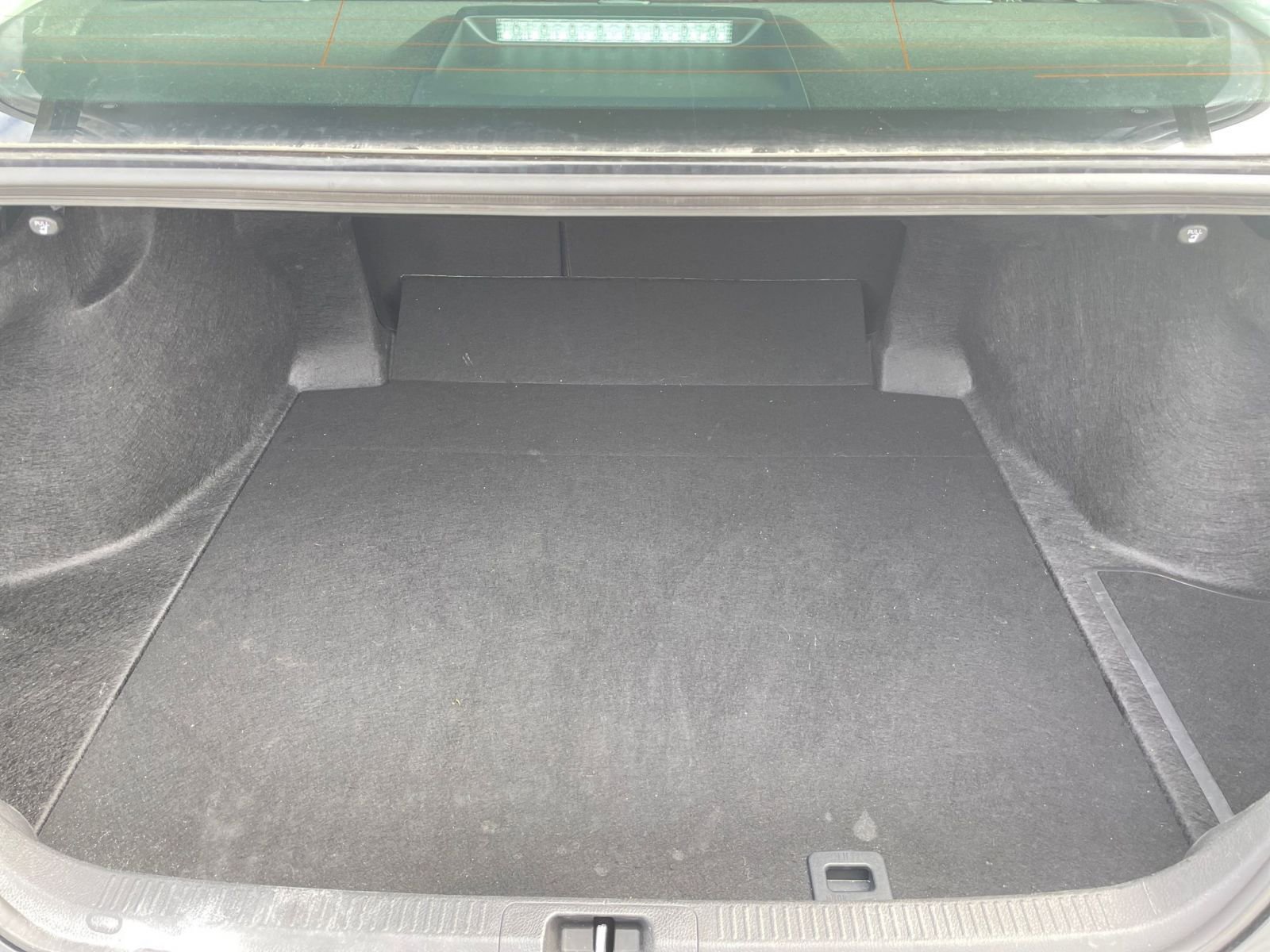 Used 2025 Toyota Camry LE image 30