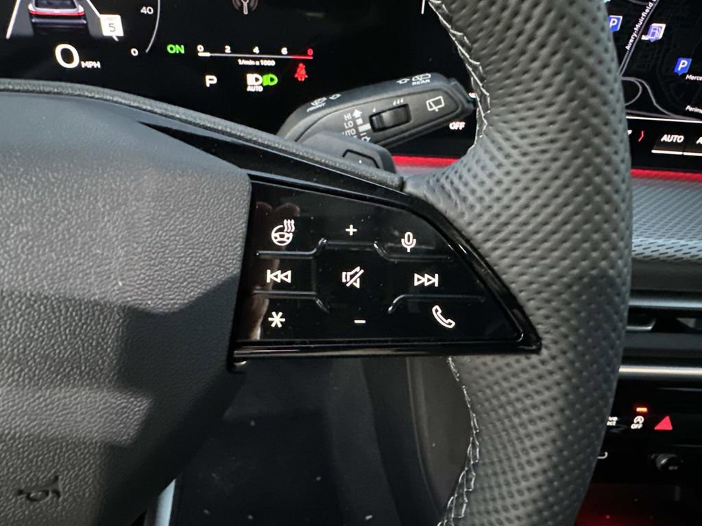 New 2025 Audi SQ5 Prestige image 17