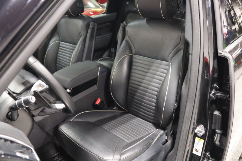 Used 2020 Land Rover Discovery HSE AWD/4WD image 36