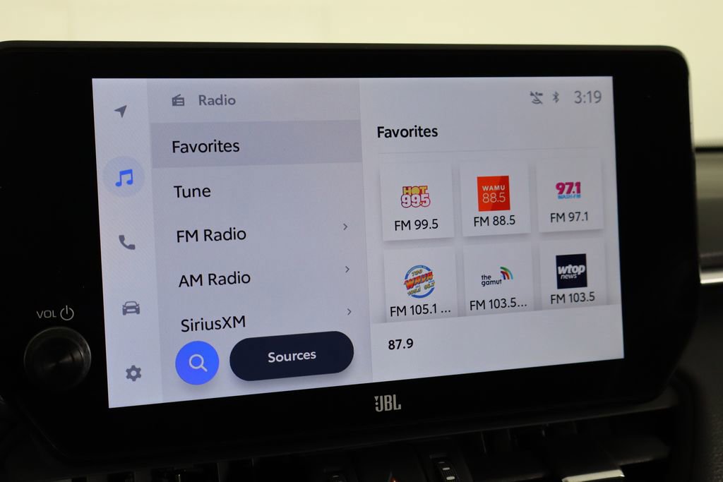 Used 2025 Toyota RAV4 XSE w/ Weather Package AWD/4WD image 32