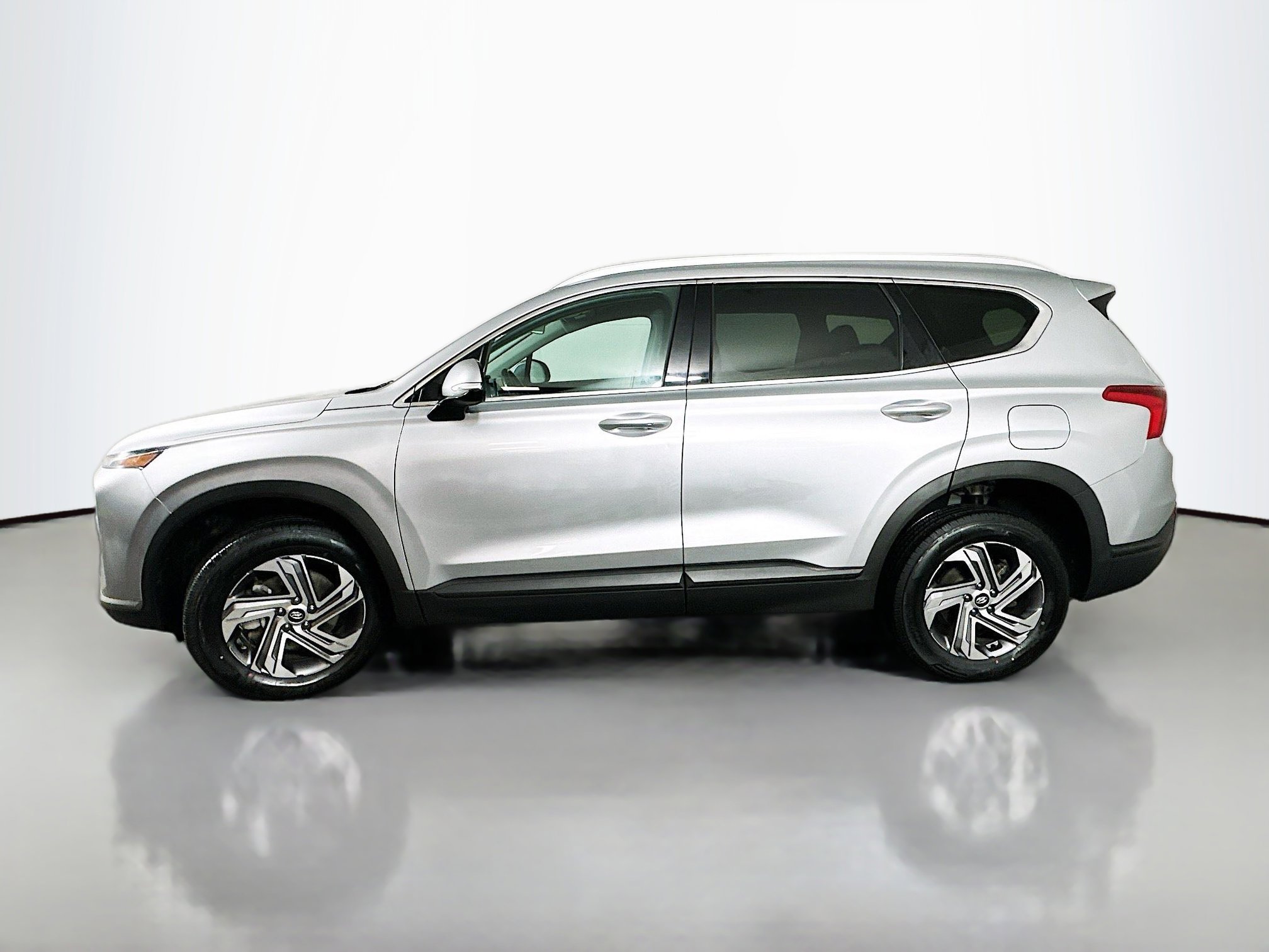 Certified 2023 Hyundai Santa Fe SEL image 4