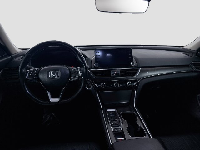 Used 2020 Honda Accord Touring image 16
