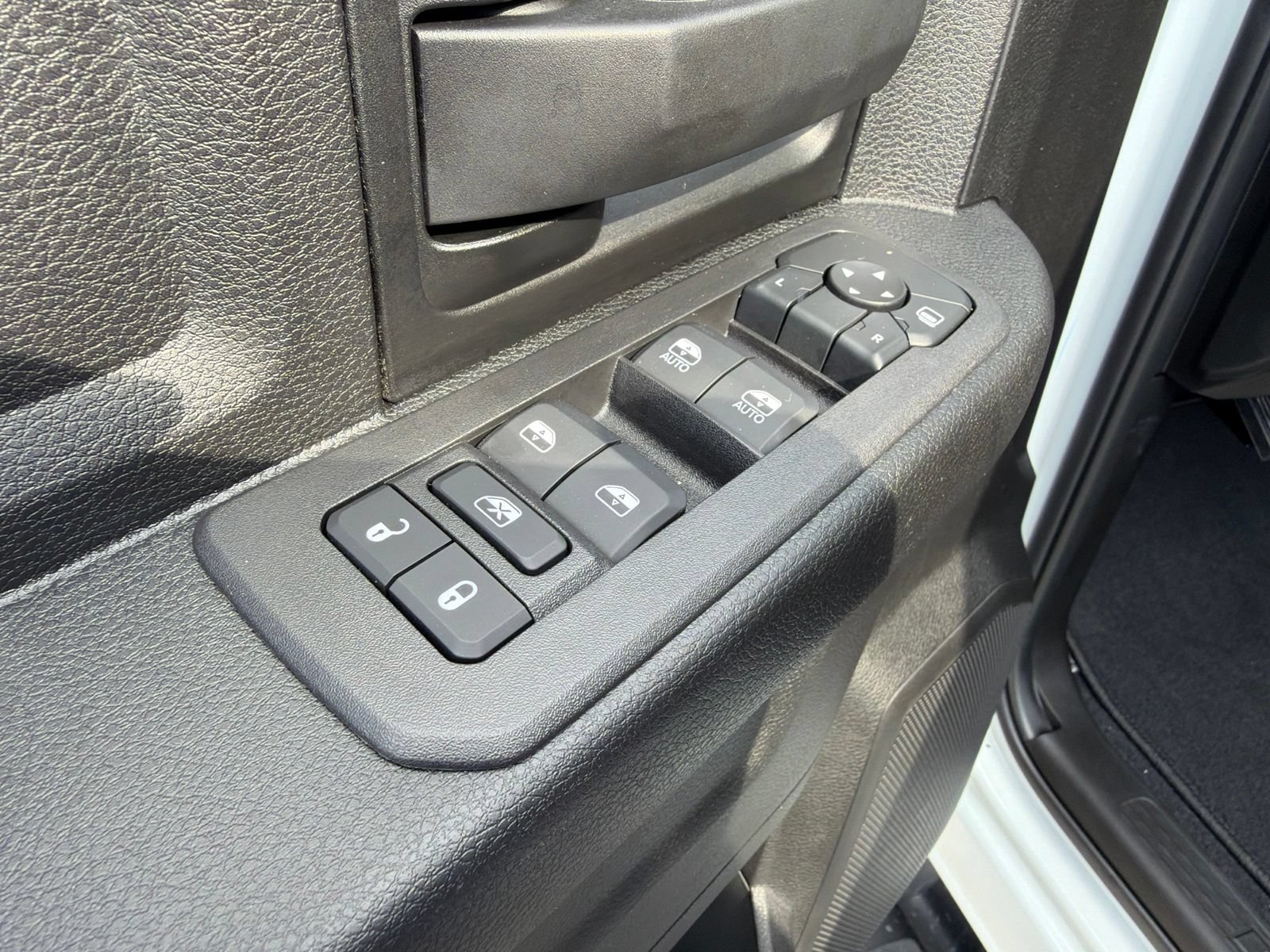 New 2027 RAM 3500 Tradesman AWD/4WD image 15