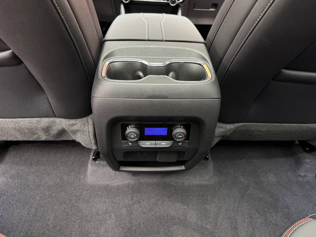 Used 2026 Chevrolet Traverse RS w/ LPO, Floor Liner Package AWD/4WD image 12