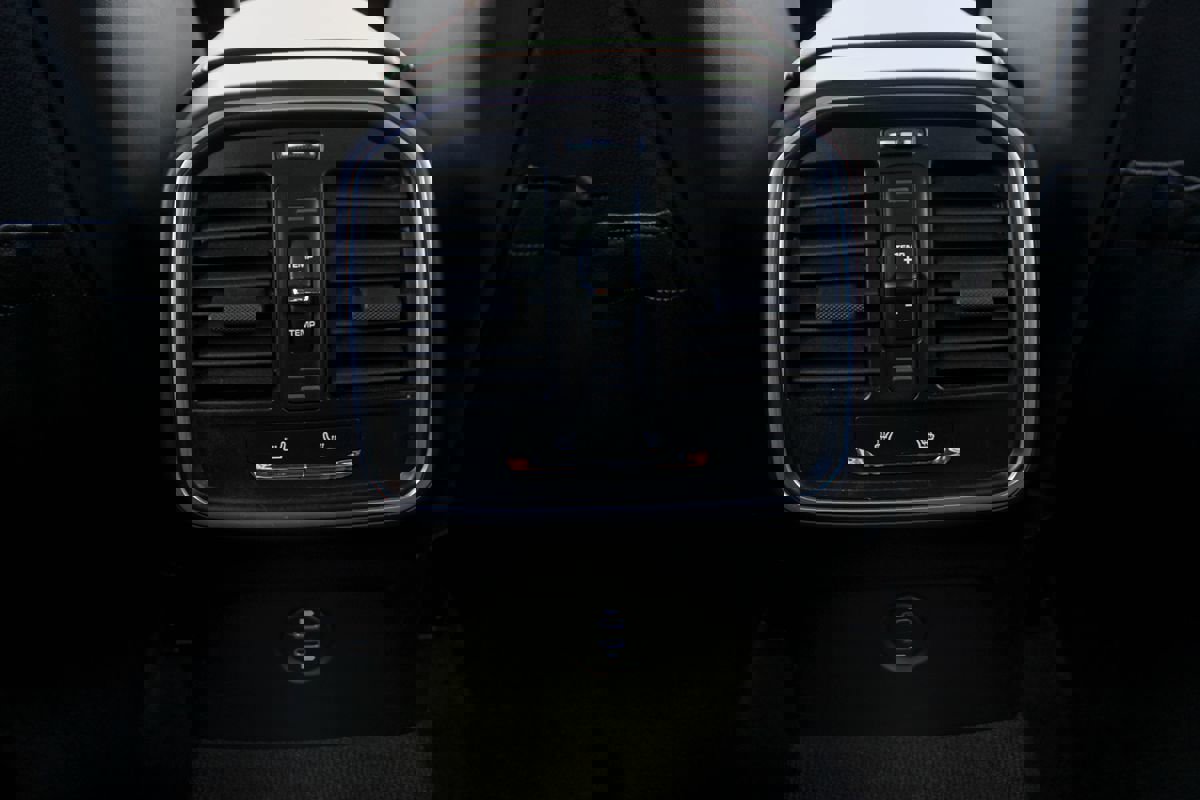 Used 2022 Porsche Macan S image 38