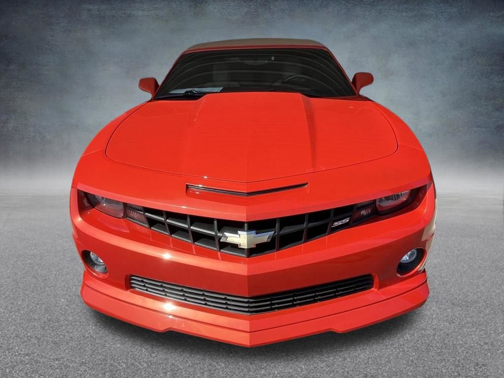 Used 2011 Chevrolet Camaro SS w/ LPO, Ground Effects Package RWD image 2