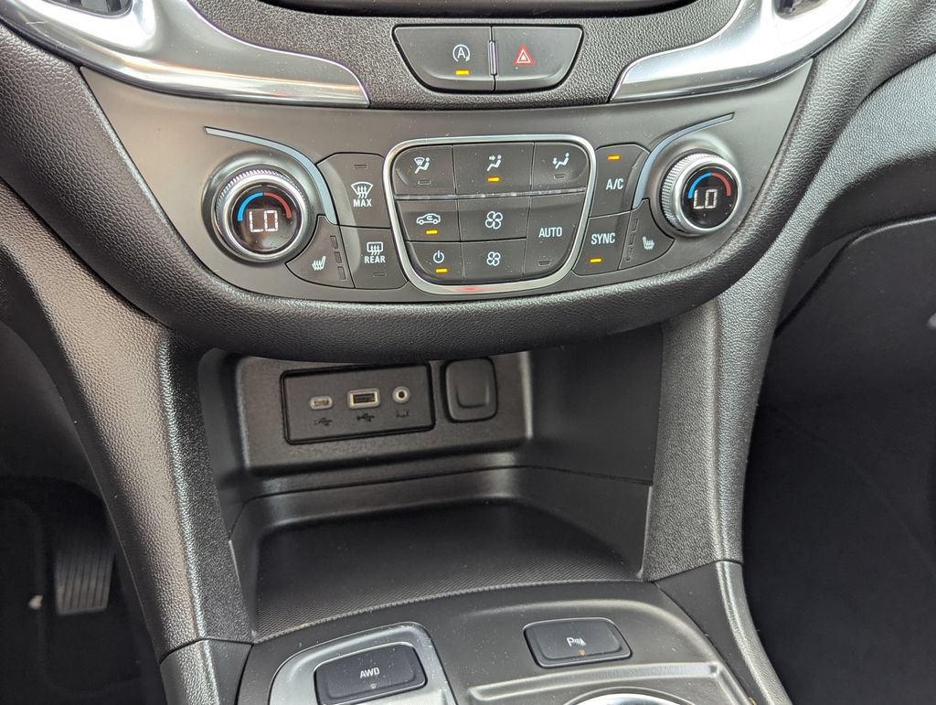 Used 2024 Chevrolet Equinox LT AWD/4WD image 8