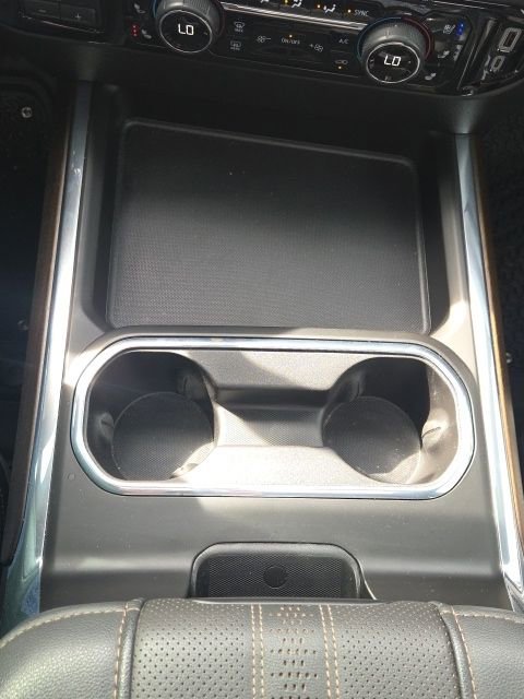 Used 2024 Chevrolet Silverado 3500 High Country w/ High Country Premium Package image 36