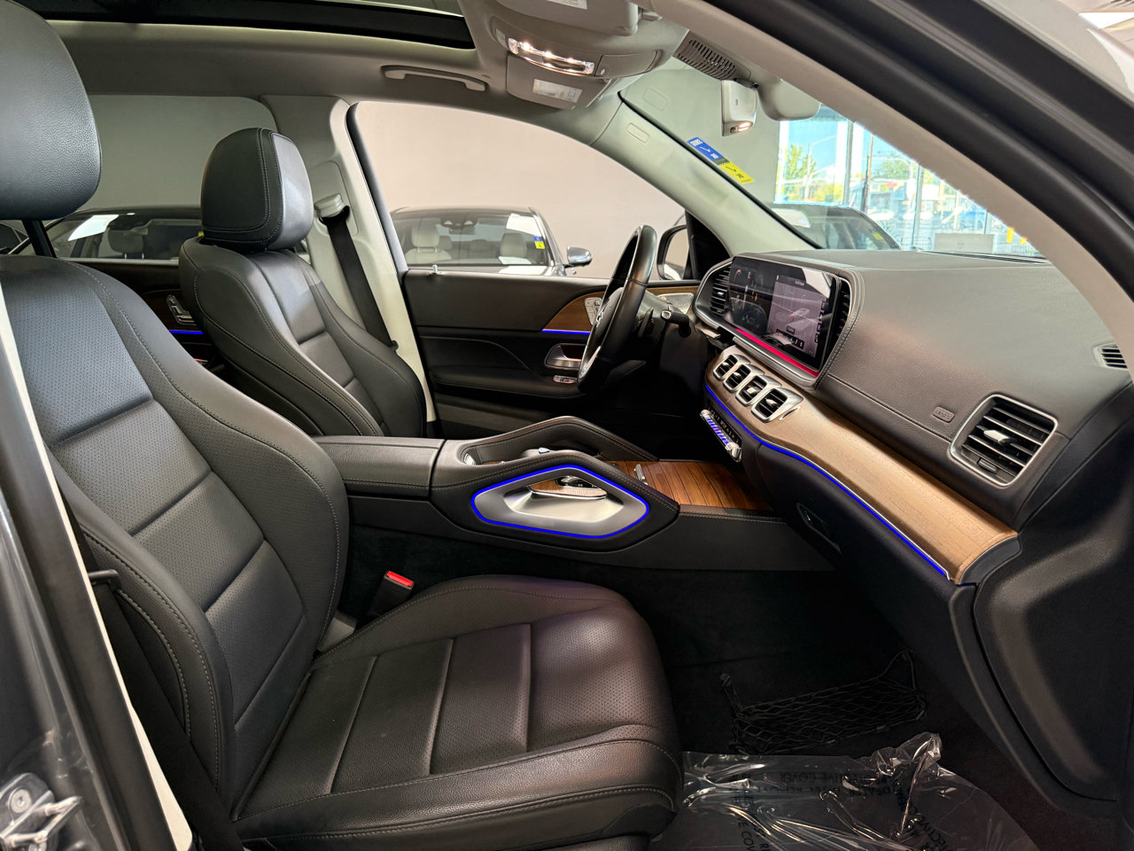 Used 2020 Mercedes-Benz GLS 450 4MATIC image 29