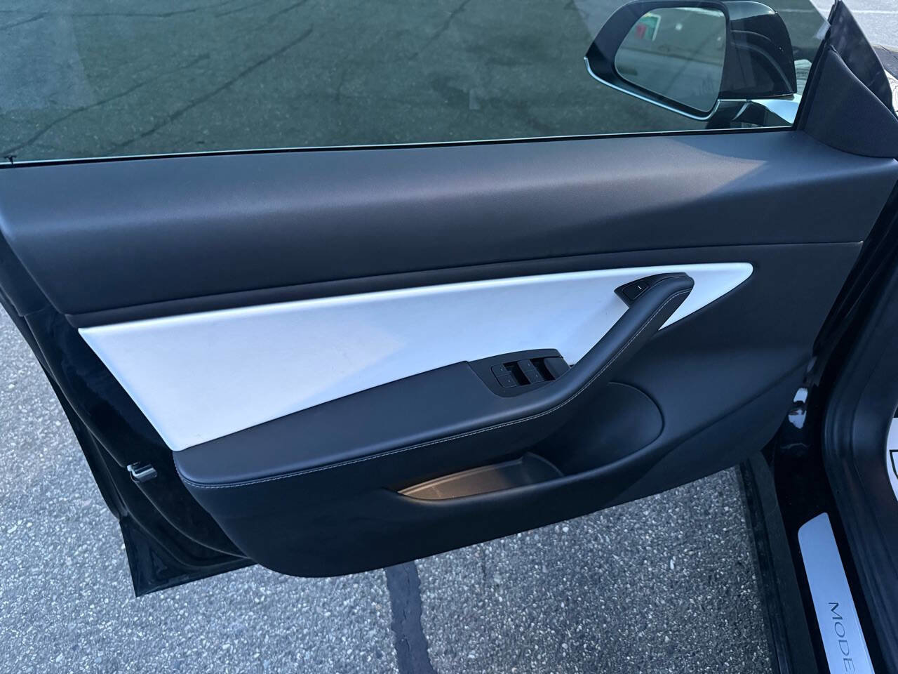 Used 2018 Tesla Model 3 Long Range image 51