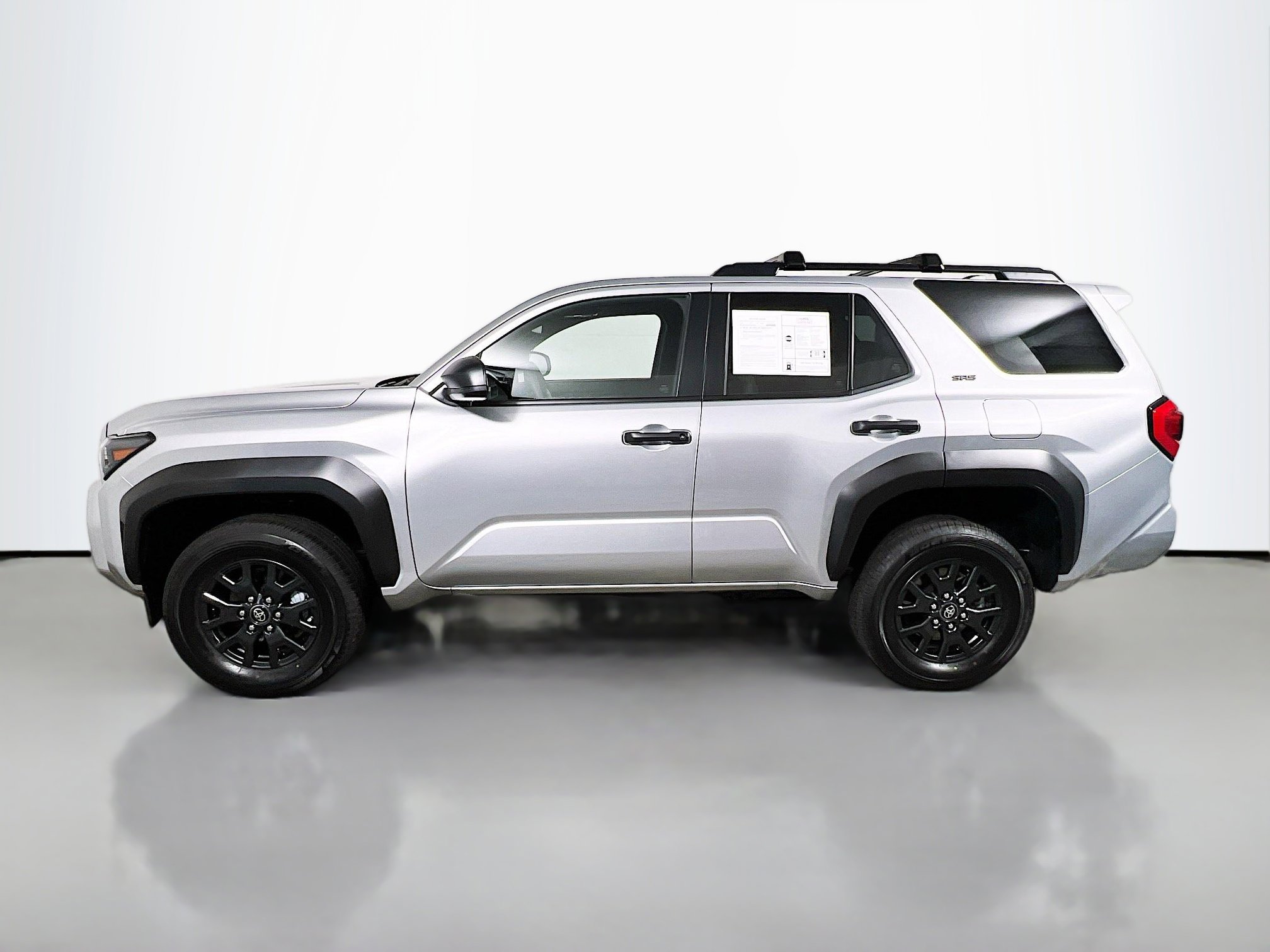 Used 2025 Toyota 4Runner SR5 image 9