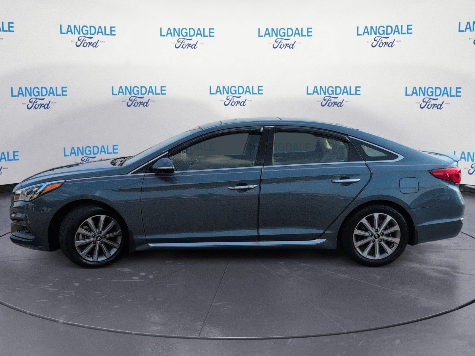 Used 2016 Hyundai Sonata Limited w/ Option Group 05 FWD image 10