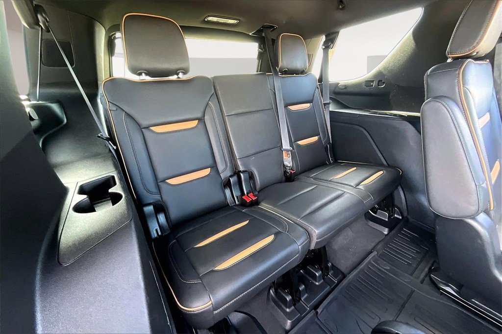 Used 2023 GMC Yukon AT4 image 30