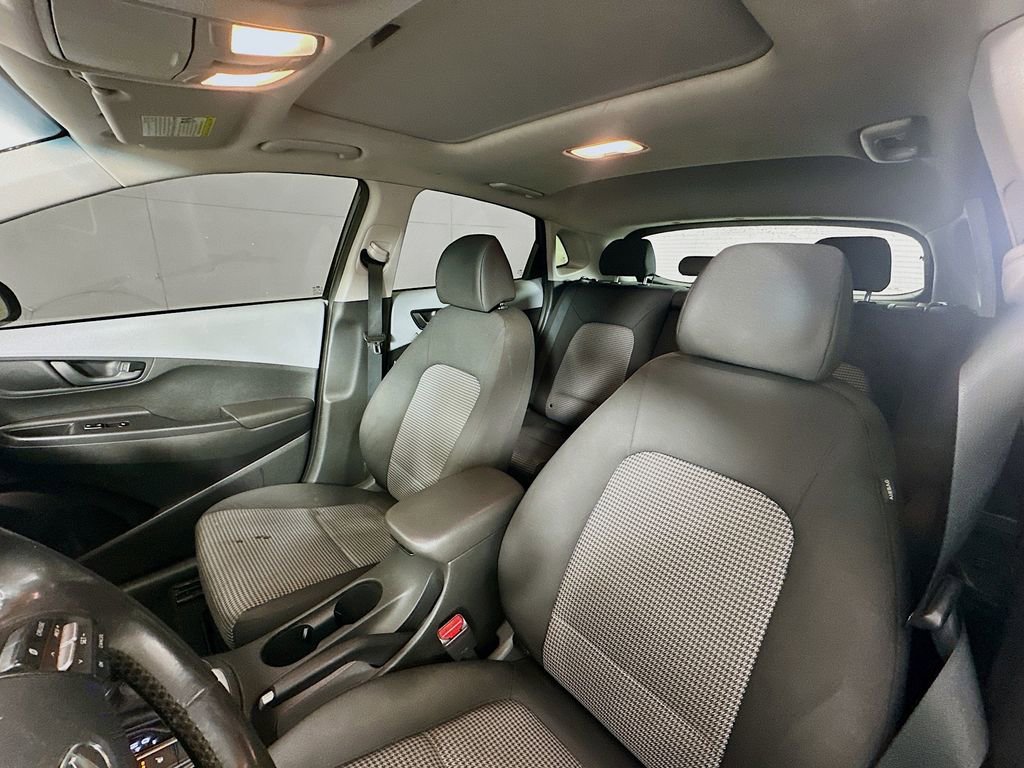 Used 2018 Hyundai Kona SEL w/ SEL Tech Package 02 image 20