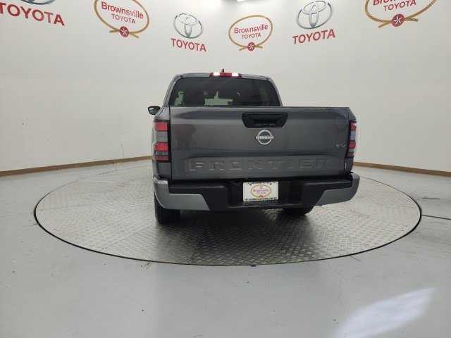 Used 2024 Nissan Frontier SV image 7